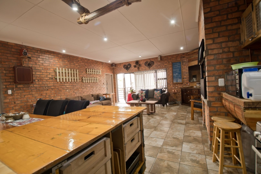 4 Bedroom Property for Sale in Fraaiuitsig Western Cape